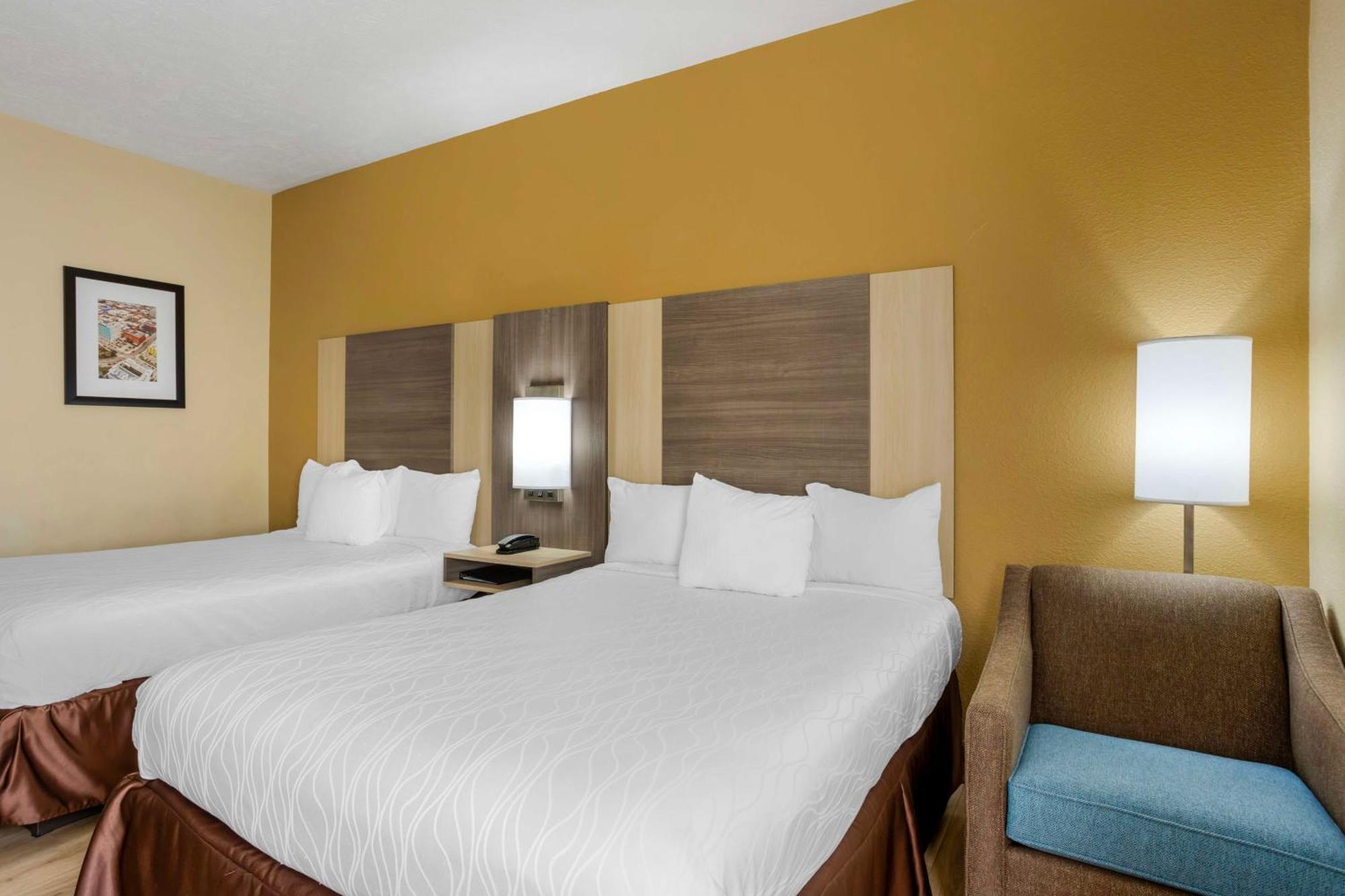 Queen Room with Two Queen Beds - Non-Smoking